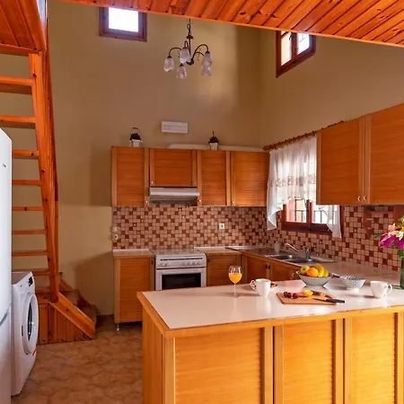 Traditional 3 Bedroom House In The Old Town *