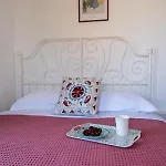 Traditional 3 Bedroom House In The Old Town Σπίτι διακοπών *