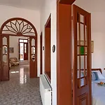 Traditional 3 Bedroom House In The Old Town Σπίτι διακοπών