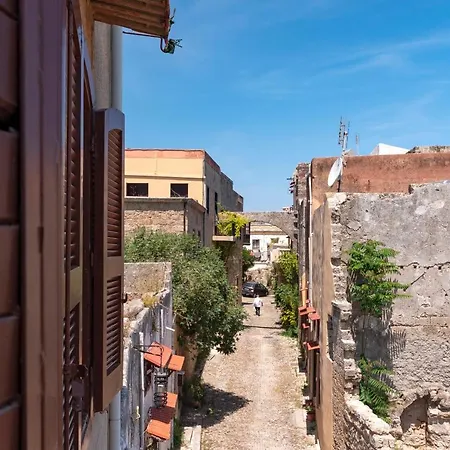 Holiday home Traditional 3 Bedroom House In The Old Town Rhodes City