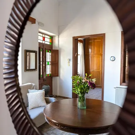 Casa de Férias Casa Loza Traditional 3 Bedroom House In The Old Town Rhodes City