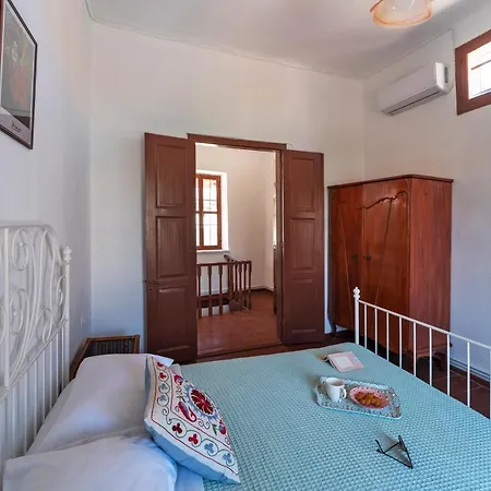 Casa de Férias Traditional 3 Bedroom House In The Old Town Rhodes City
