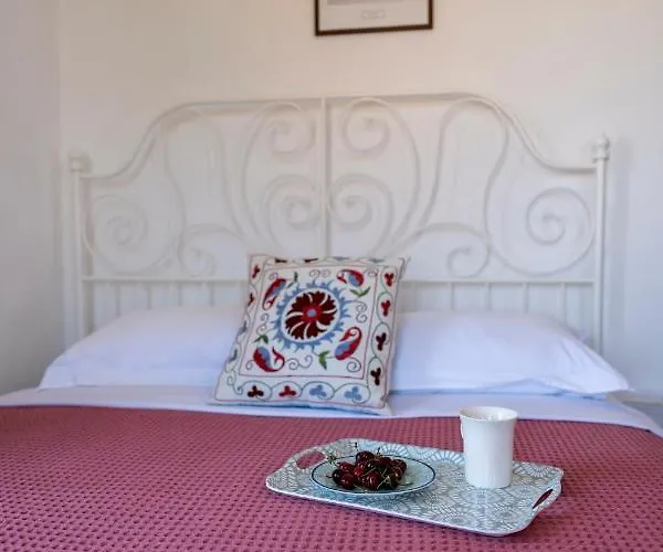 Traditional 3 Bedroom House In The Old Town Tatil Evi *