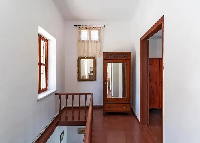 Traditional 3 Bedroom House In The Old Town * Rhodes City