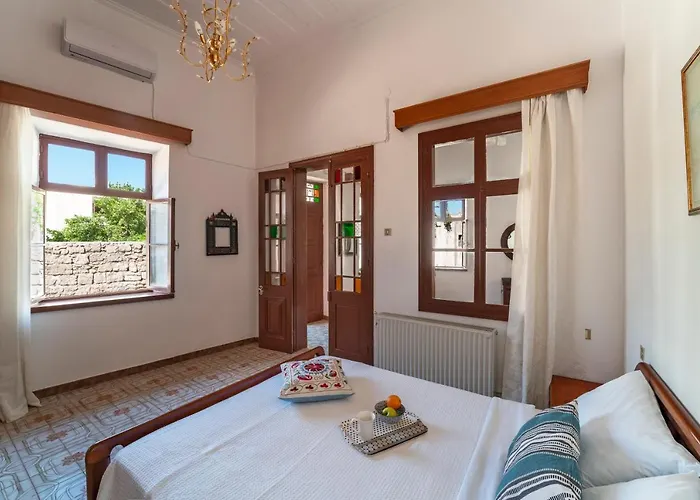 Traditional 3 Bedroom House In The Old Town Tatil Evi Rhodes City