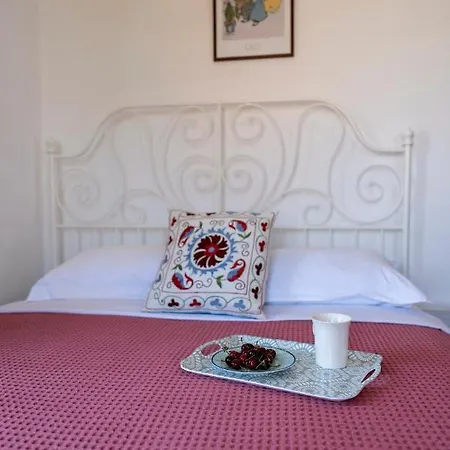 Traditional 3 Bedroom House In The Old Town Holiday home *