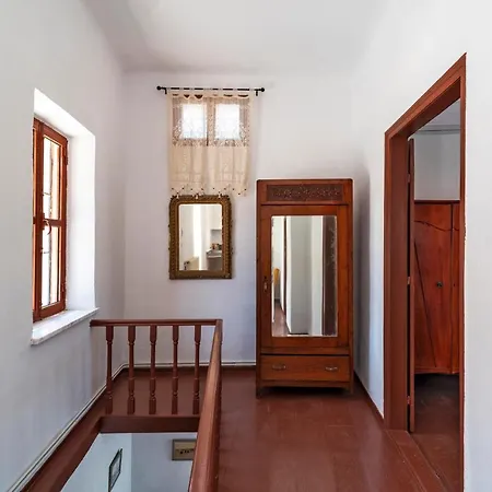 Traditional 3 Bedroom House In The Old Town * Rhodes City